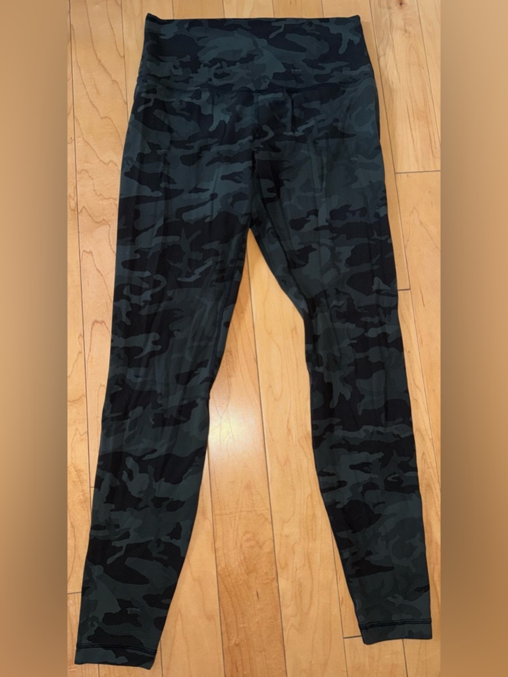 lululemon athletica Camo High-Rise Leggings in Dark Green & Black